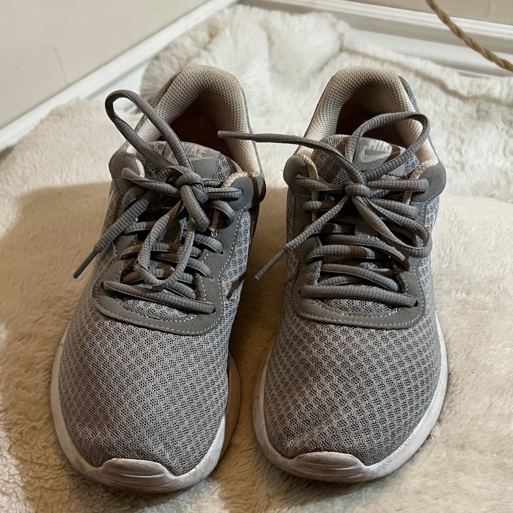 Nike Light Gray Running Shoes